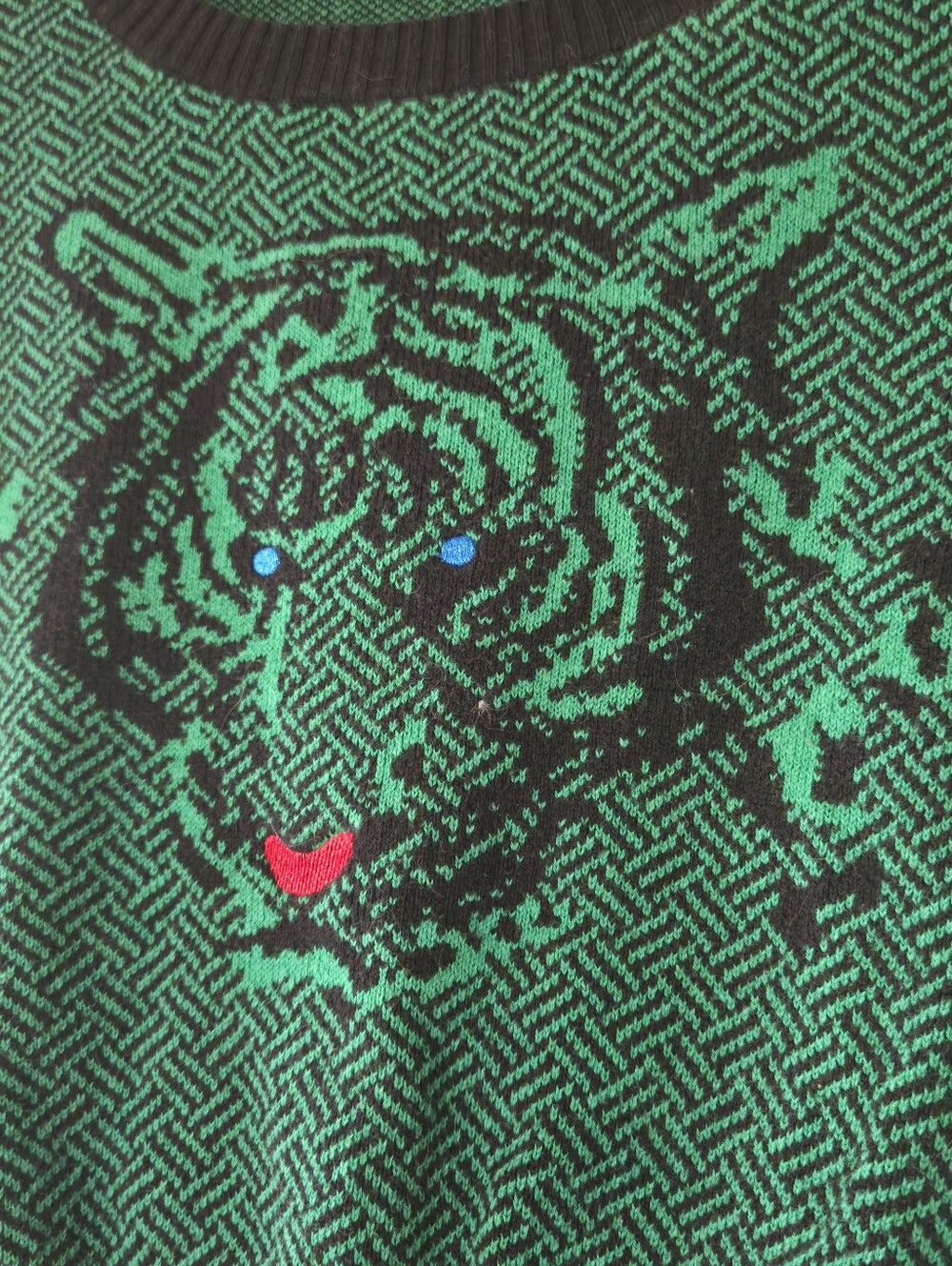 Chico | Green Black Tiger Graphic 100% Cotton Knit Sweater, Size S - Picture 4 of 9